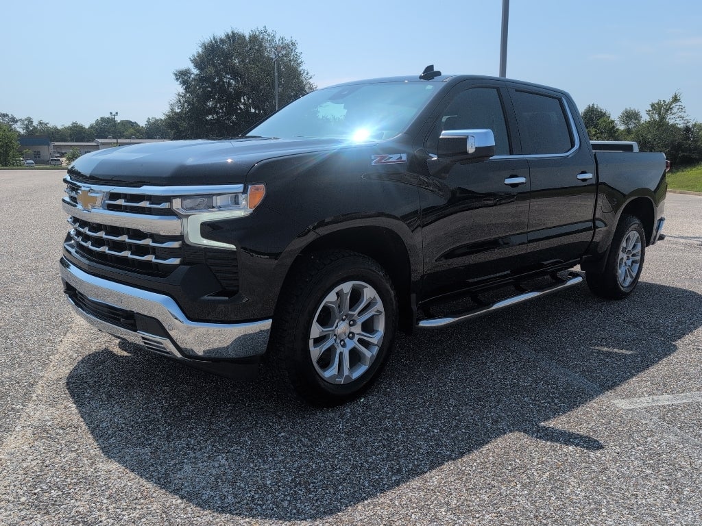 2025 Chevrolet Silverado — side profile view