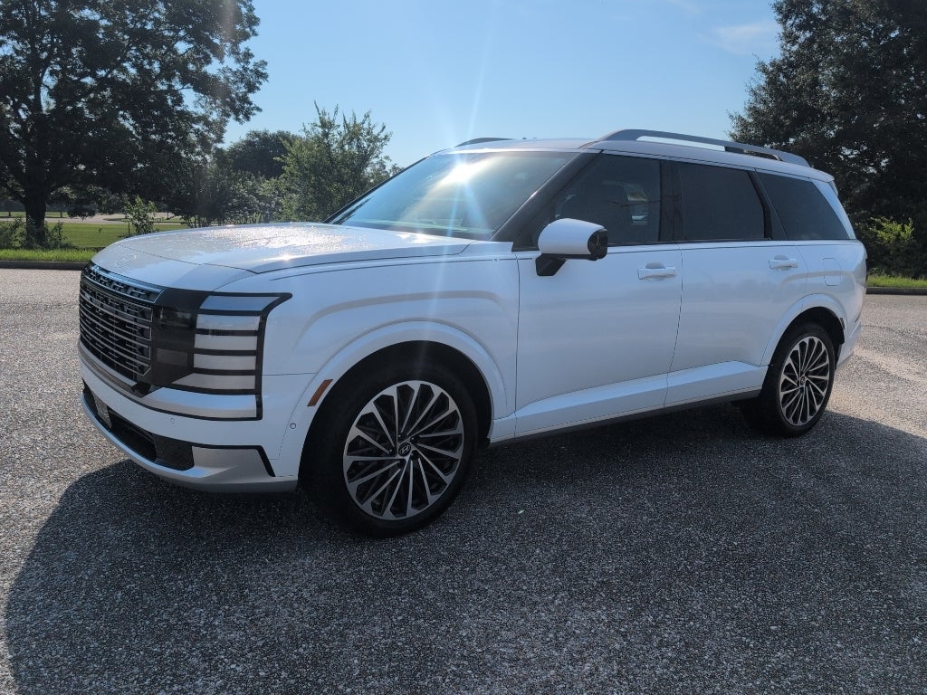 2026 Hyundai PALISADE Calligraphy in Creamy White Pearl — front three-quarter view